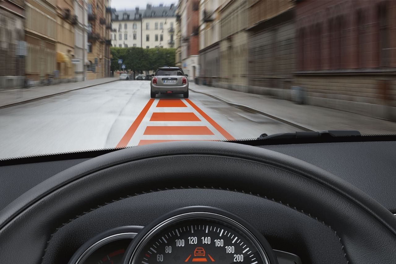 アクティブ クルーズ コントロールは全車速追従でストップ ゴー機能付となる ミニ クロスオーバーに 旅 をテーマにした限定車 ノーフォーク エディション 登場の画像 写真 6 Autosport Web