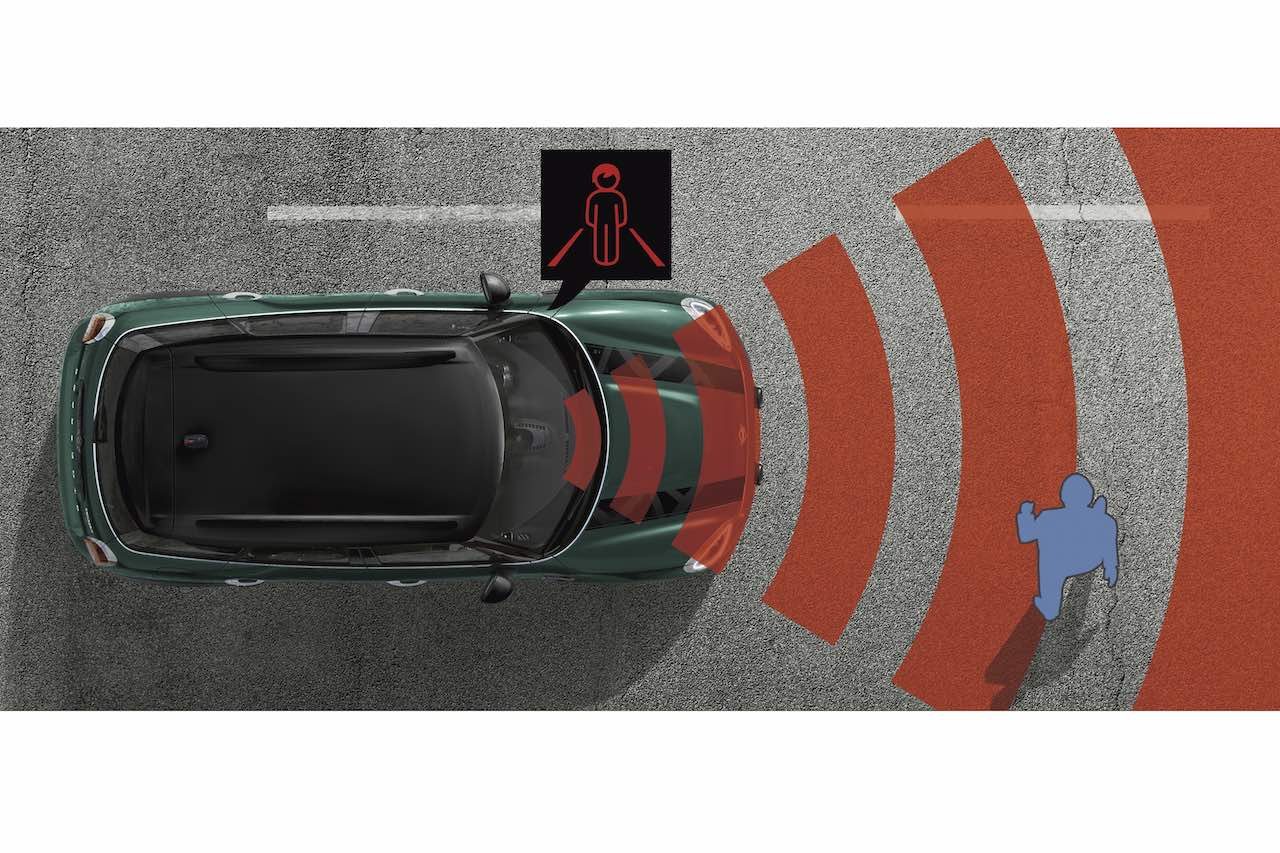 前車接近警告機能 衝突回避 被害軽減ブレーキを持つドライビング アシストも搭載 ミニ クロスオーバーに 旅 をテーマにした限定車 ノーフォーク エディション 登場の画像 写真 7 Autosport Web