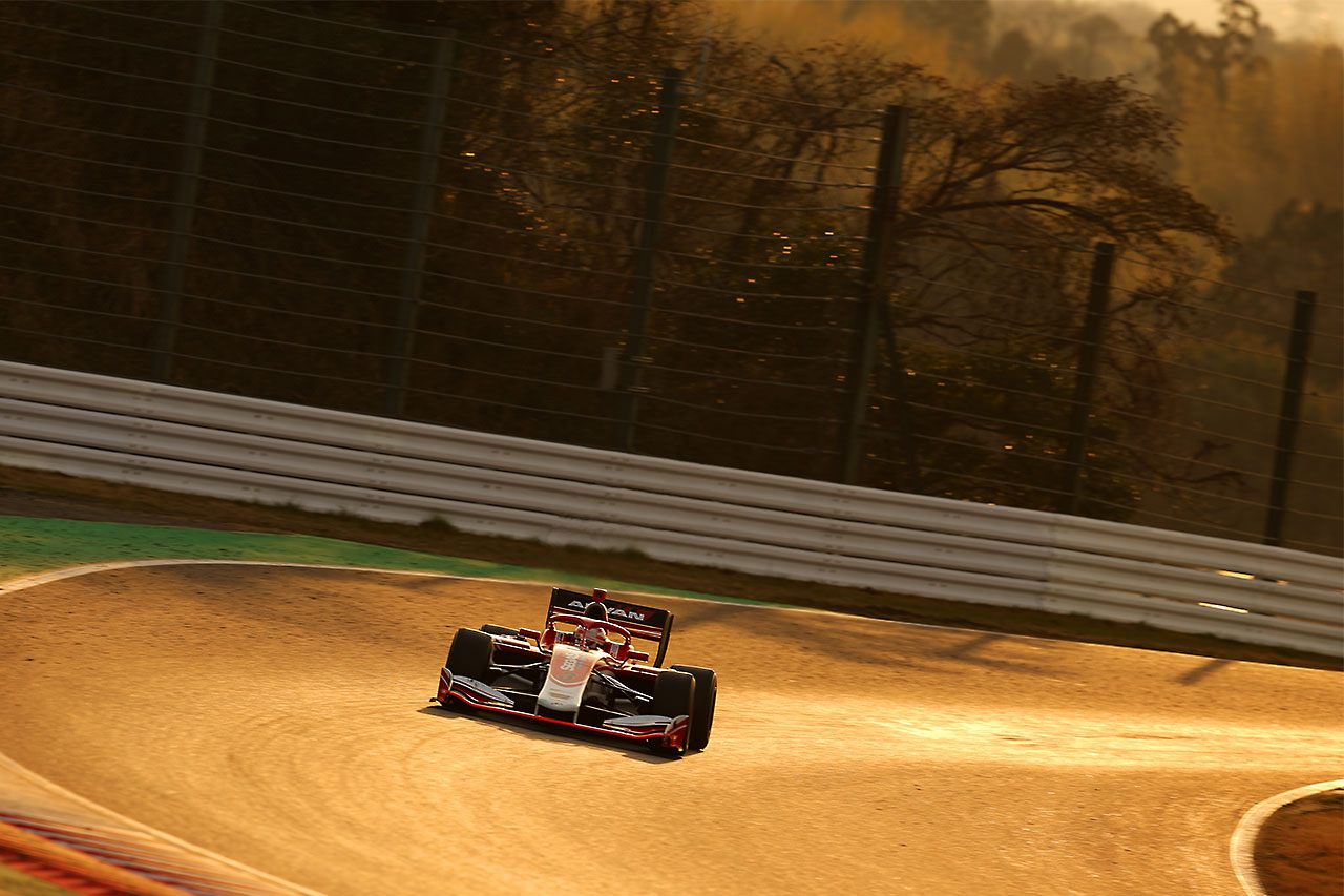 山下健太（KONDO RACING）