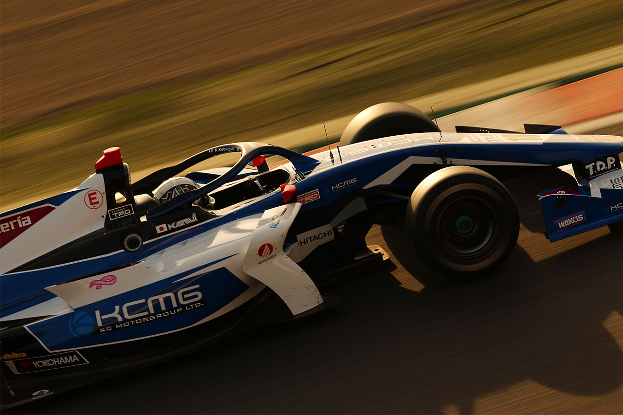 小林可夢偉（carrozzeria Team KCMG）