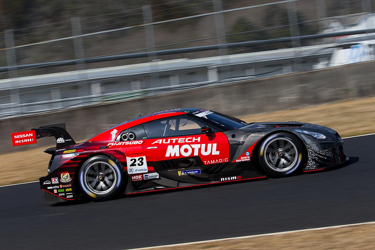 MOTUL AUTECH GT-R