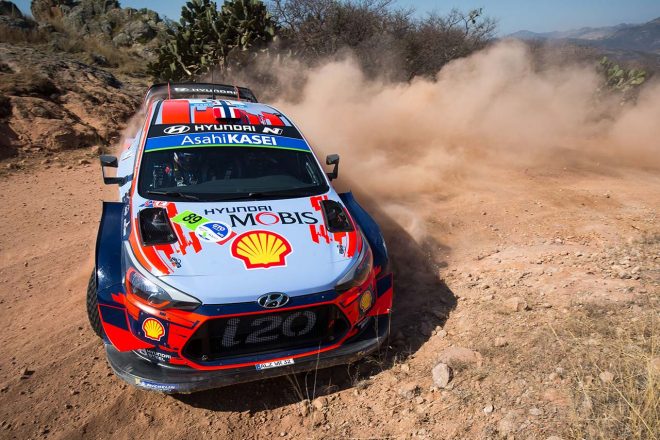 アンドレアス・ミケルセン（ヒュンダイi20クーペWRC）