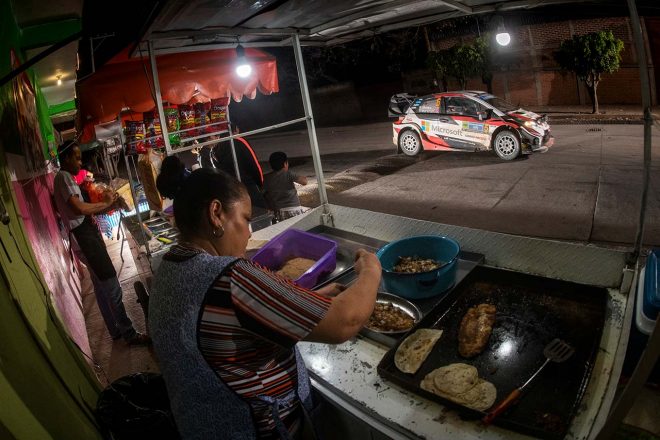 クリス・ミーク(トヨタ・ヤリスWRC)