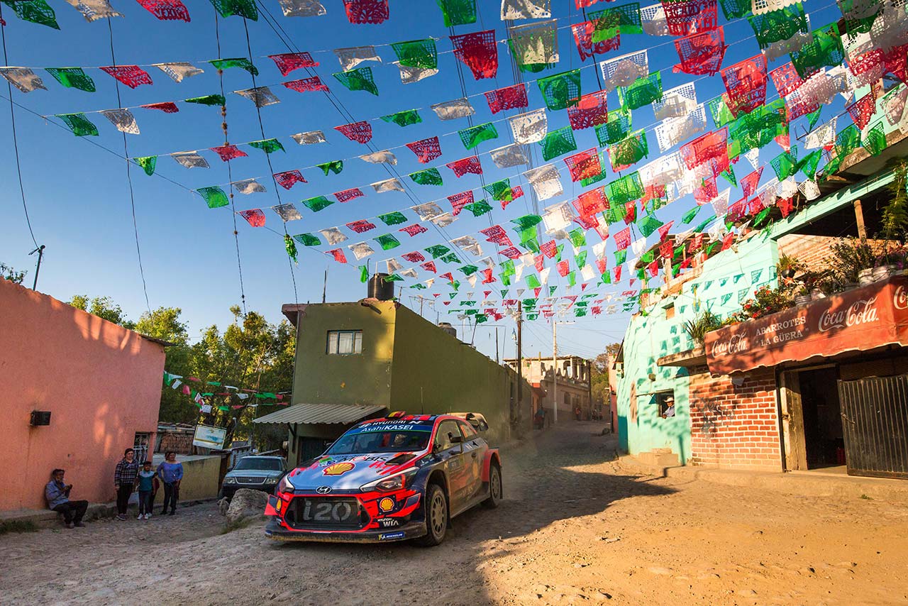 ティエリー・ヌービル（ヒュンダイi20クーペWRC）