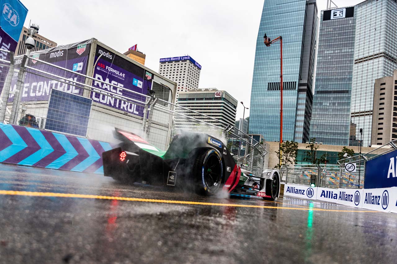 2018／2019フォーミュラE第5戦香港は前日のシェイクダウンから決勝日の予選まで雨が降り続いた