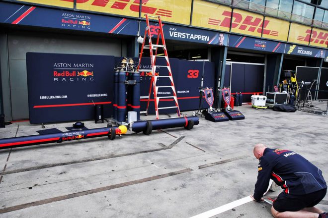 F1開幕戦オーストラリアGP レッドブル・ホンダ ピット