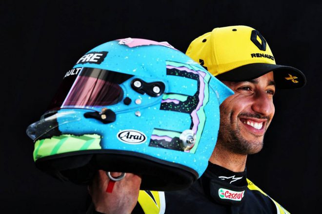 ダニエル・リカルド（ルノーF1）のヘルメット