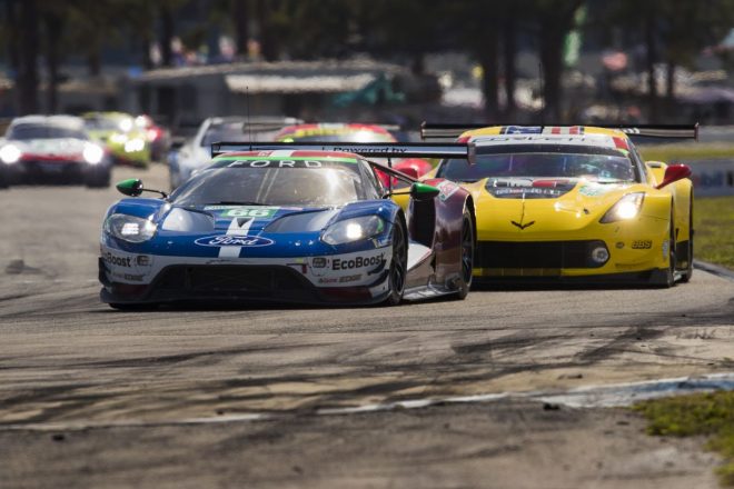 66号車フォードGTと63号車シボレー・コルベットC7.R