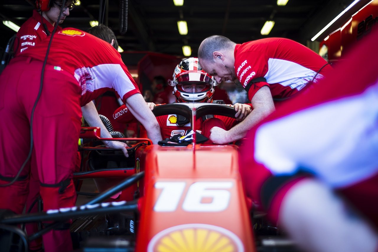 19年f1第1戦オーストラリアgp シャルル ルクレール フェラーリ ルクレール ミスをした自分にがっかり ベッテルに勝つチャンスはあった フェラーリ F1オーストラリアgp土曜の画像 写真 1 Autosport Web