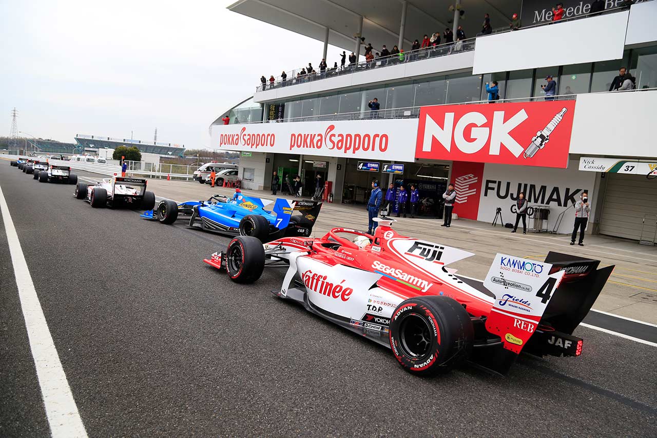 各チームのSF19はモースポフェス2019と公式テストと都合4日間連続で走行した