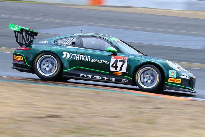 ST-1クラスに参戦するD'station Porsche