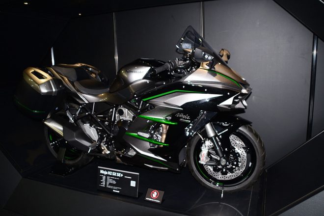 カワサキ ニンジャH2 SX SE+