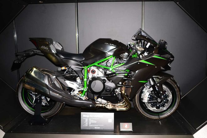 カワサキ ニンジャH2 CARBON