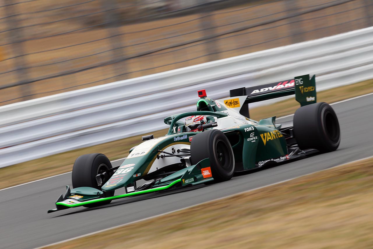 スーパーフォーミュラ公式合同テスト富士を走る中嶋一貴（VANTELIN TEAM TOM’S）