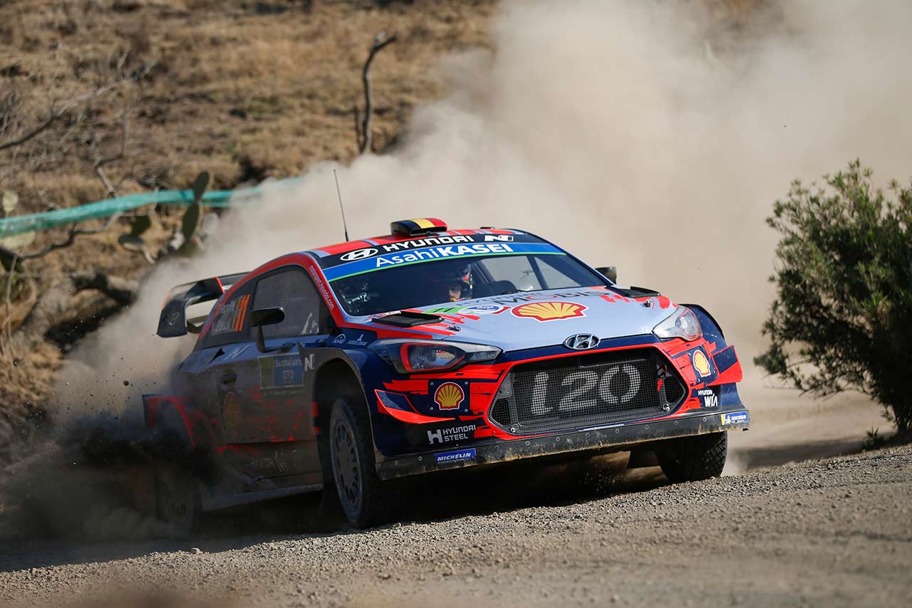 第3戦メキシコを戦ったティエリー・ヌービル（ヒュンダイi20クーペWRC）