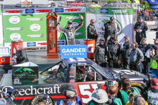 シリーズ3連勝を飾ったカイル・ブッシュ