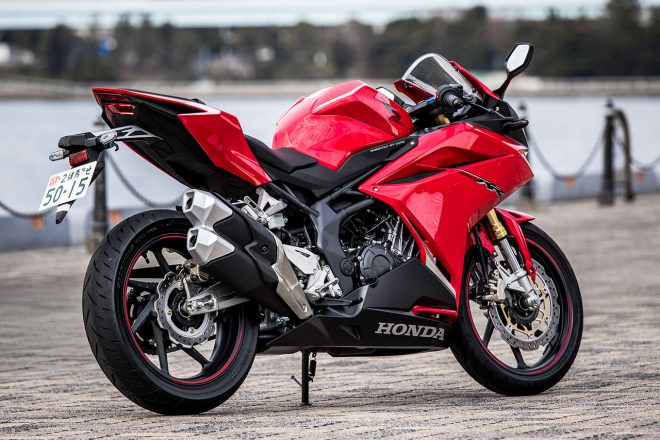 ホンダCBR250RR（右リヤ）