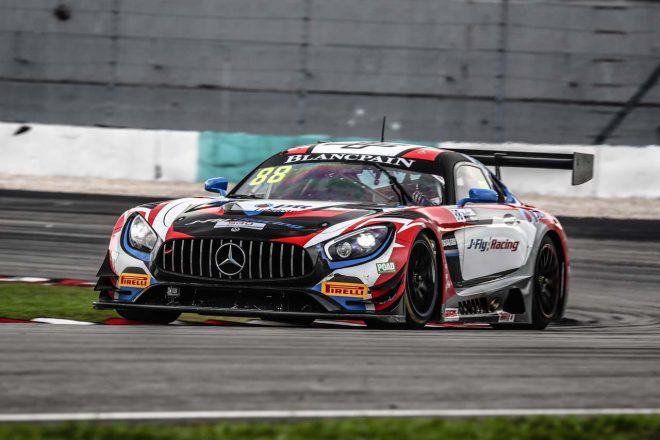 開幕戦を制したクラフト・バンブー・レーシングの88号車メルセデスAMG GT3