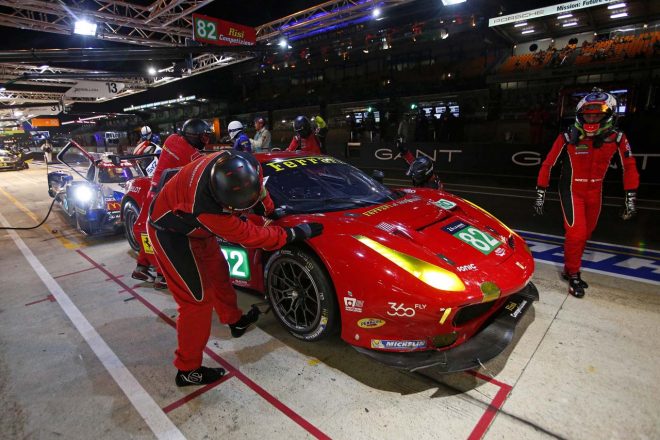 2017年ル・マン24時間に参戦したリシ・コンペティツィオーネの82号車フェラーリ488 GTE