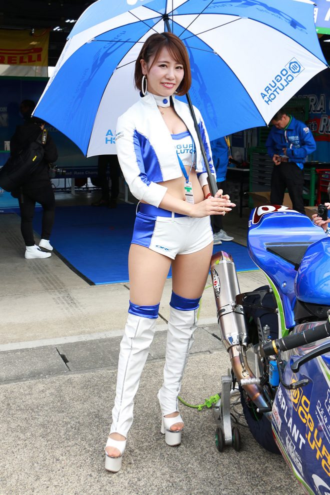 OGURA CLUTH with RIDE IN