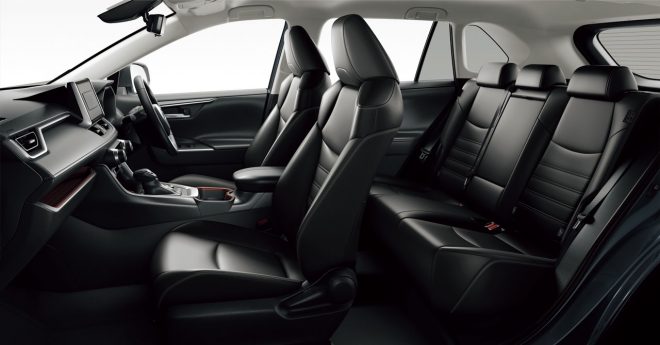 RAV4 G“Z package”インテリア
