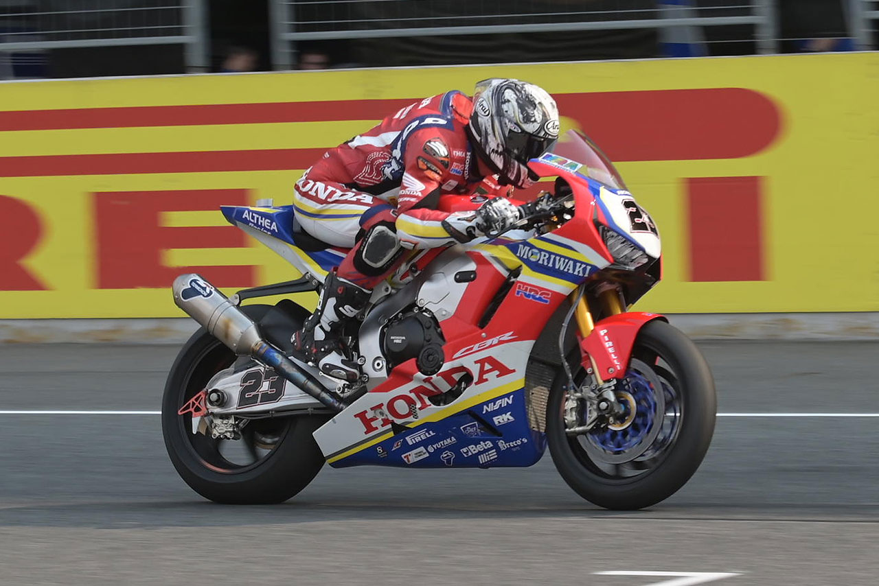 清成龍一が駆るホンダCBR1000RR SP2