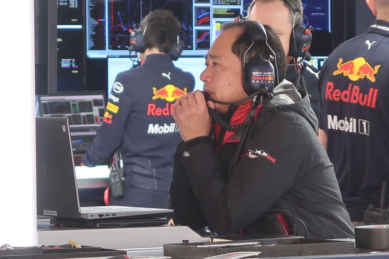 初日、そして予選日とパワーユニットの交換が続き、ホンダの田辺豊治F1テクニカルディレクター