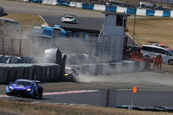 公式練習でクラッシュしたマネパ ランボルギーニ GT3／2019スーパーGT第1戦岡山