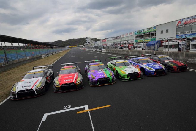 G300クラスに参戦する6台のニッサンGT-RニスモGT3