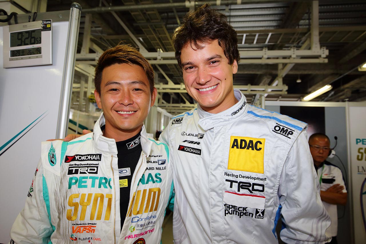 2015年にはスーパーGT鈴鹿で飯田章と3人で組んだ吉本とファーンバッハー。2018年はニュルもともに挑戦した。