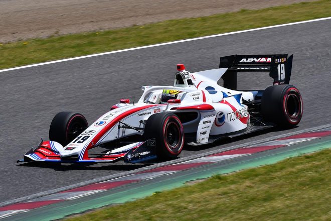 19　関口雄飛（ITOCHU ENEX TEAM IMPUL） トヨタ／TRD Biz-01F