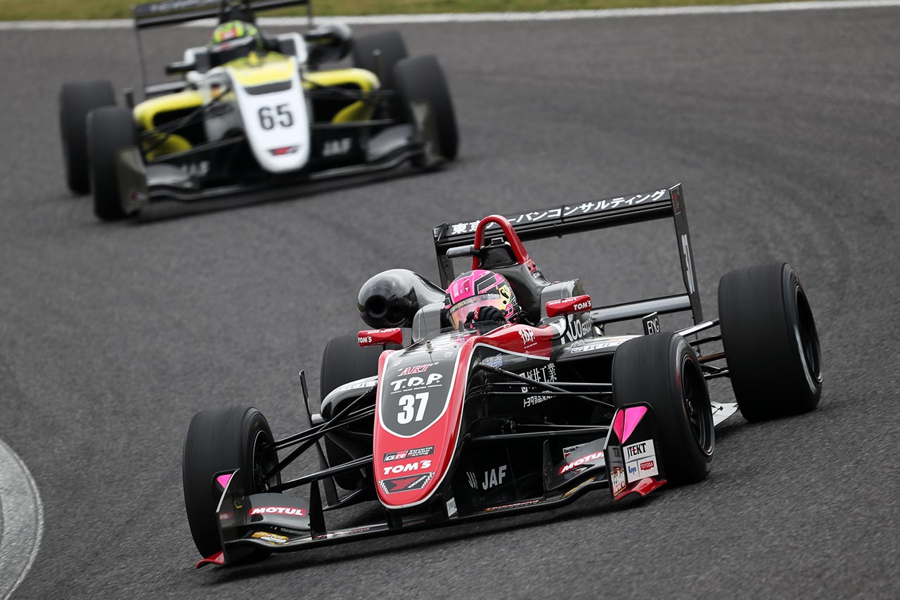 小高一斗（カローラ中京 Kuo TOM'S F317）