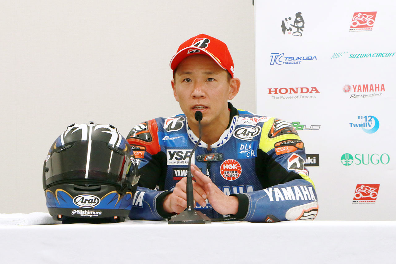 中須賀克行（YAMAHA FACTORY RACING TEAM）
