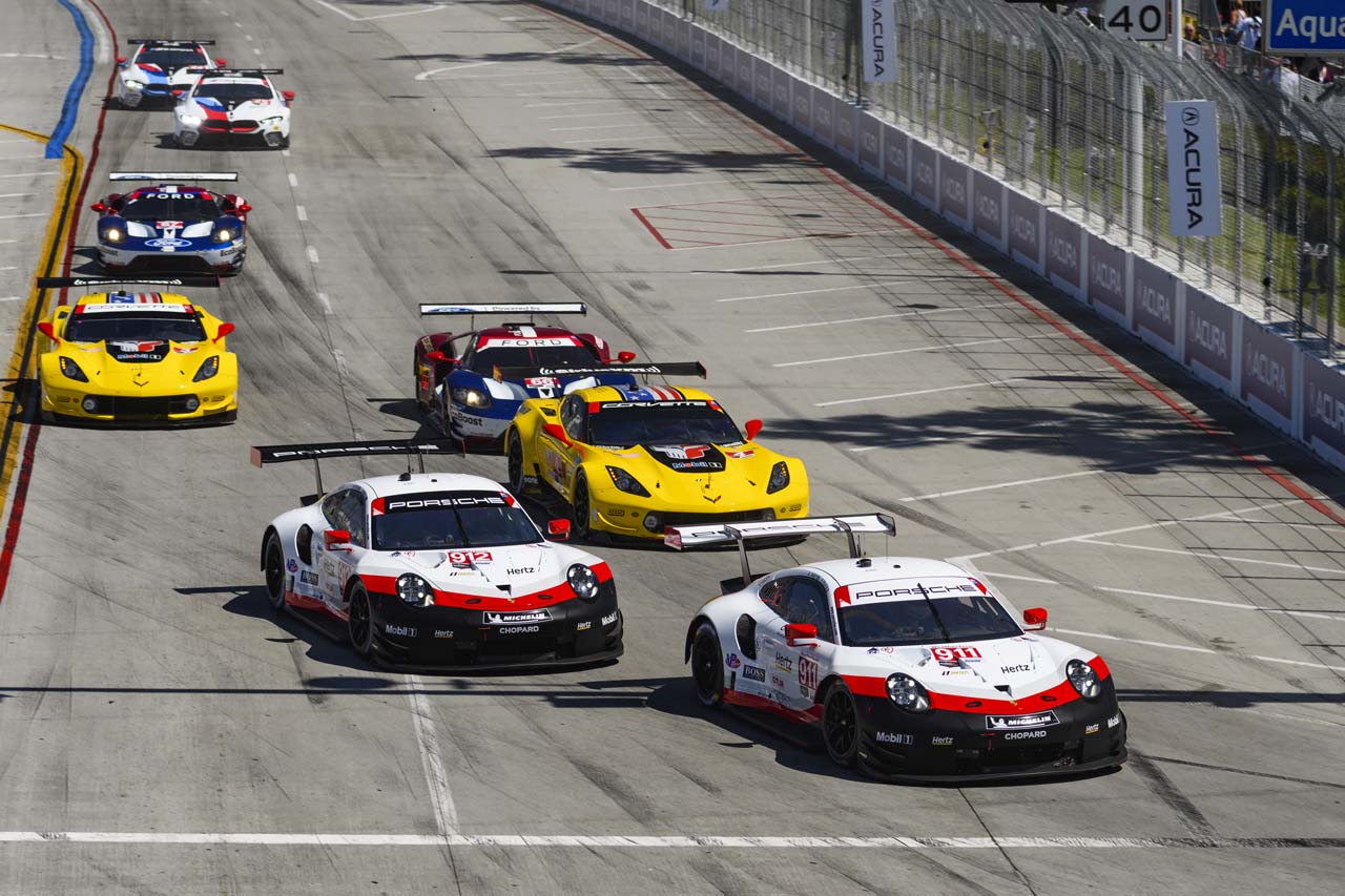 IMSAウェザーテック・スポーツカー選手権GTLMクラスはポルシェ、シボレー、フォード、BMWがワークス参戦している