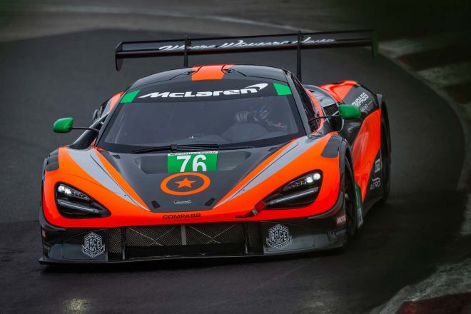 マクラーレンのコーポレートカラーであるオレンジを大胆に配したコンパス・レーシングのマクラーレン720S GT3