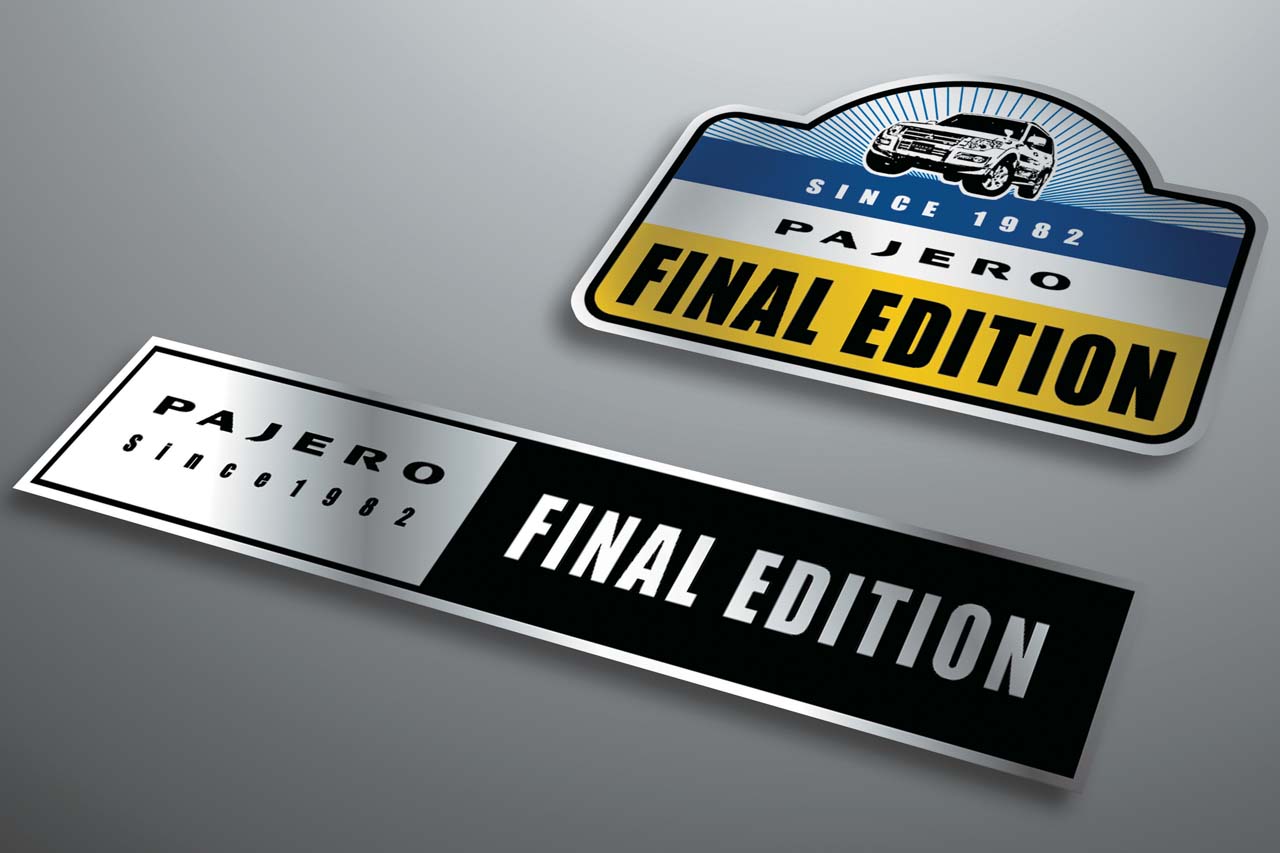 ”FINAL EDITION”のロゴが刻印されたオリジナルステッカー
