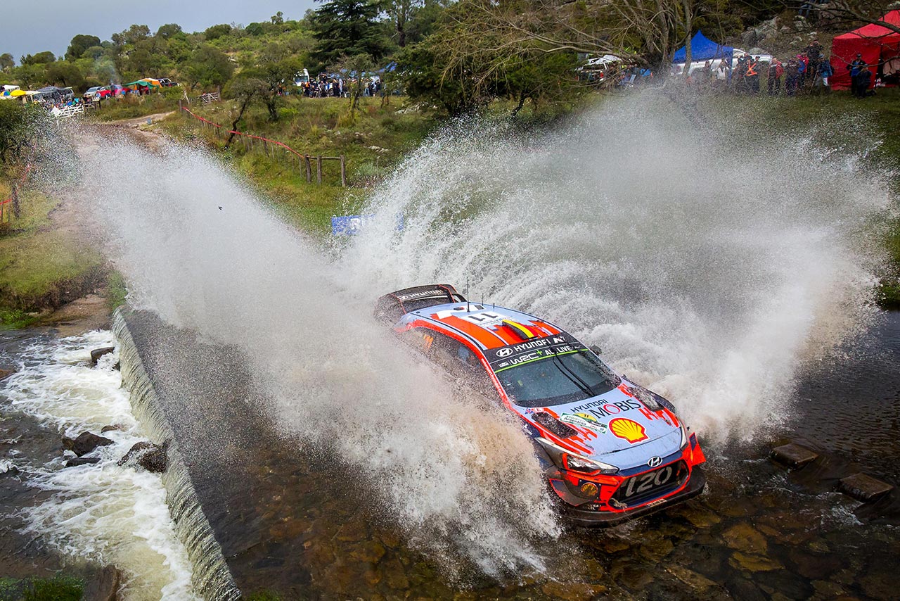 ティエリー・ヌービル（ヒュンダイi20クーペWRC）