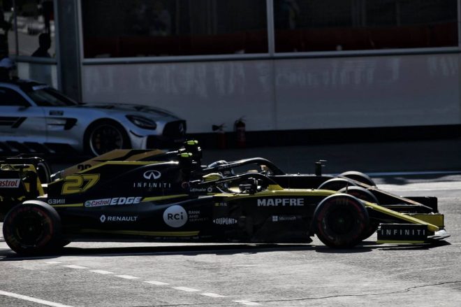 2019年F1第4戦アゼルバイジャンGP　ニコ・ヒュルケンベルグとケビン・マグヌッセンのバトル