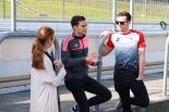 井澤エイミー、アレックス・パロウ、ショーン・ウォーキンショー