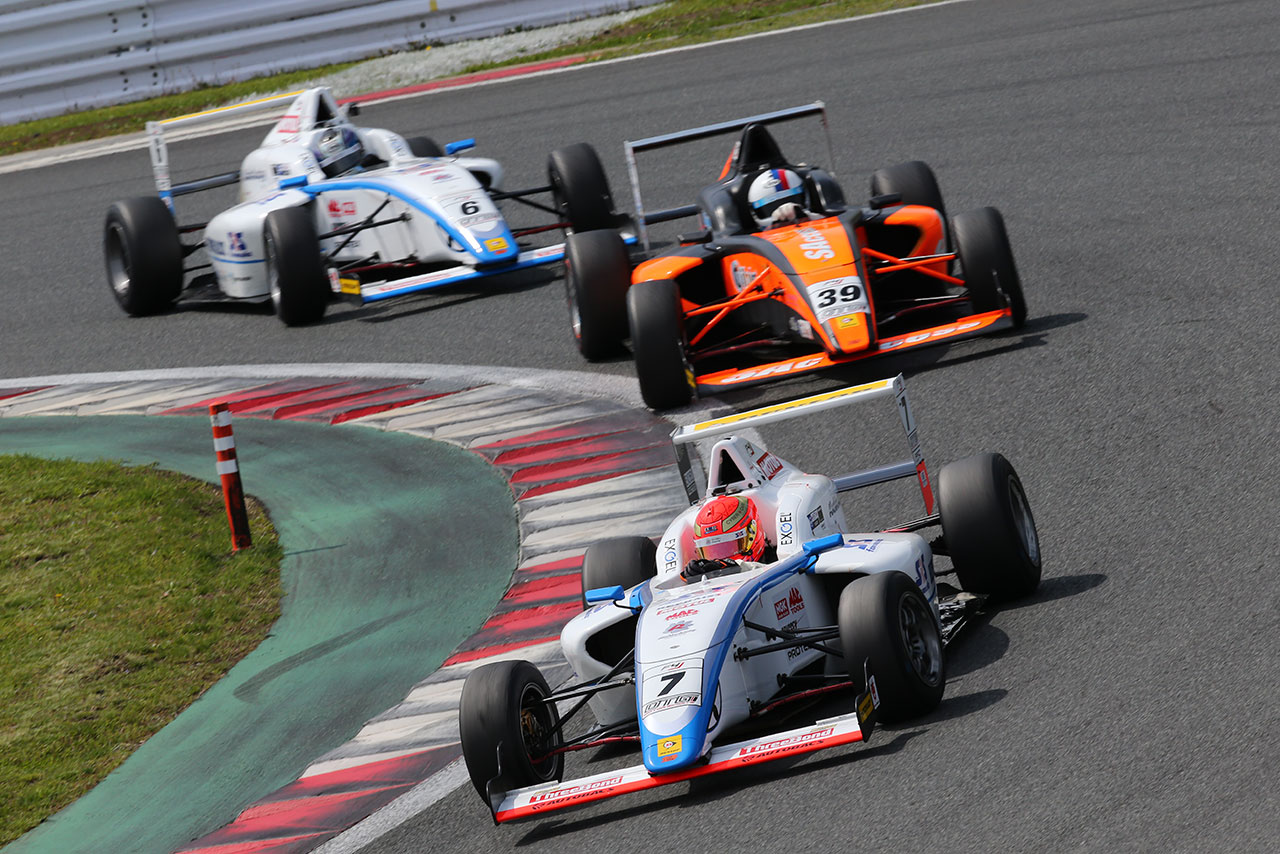 2019FIA-F4選手権 第3戦富士 トップ争い