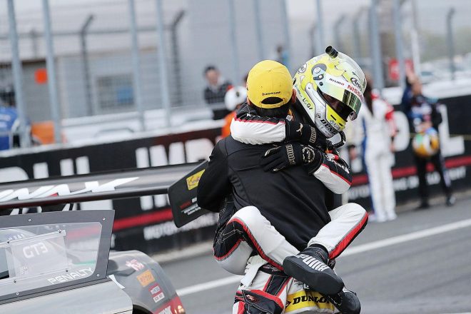 2018年の第4戦タイ以来の勝利を挙げたGAINER TANAX GT-Rの平中克幸と安田裕信。2戦連続で2位表彰台を獲得しているARTA NSX GT3（高木真一／福住仁嶺）に次ぐドライバーズランキング2位につけており、昨季逃したタイトルも狙える位置にいる。