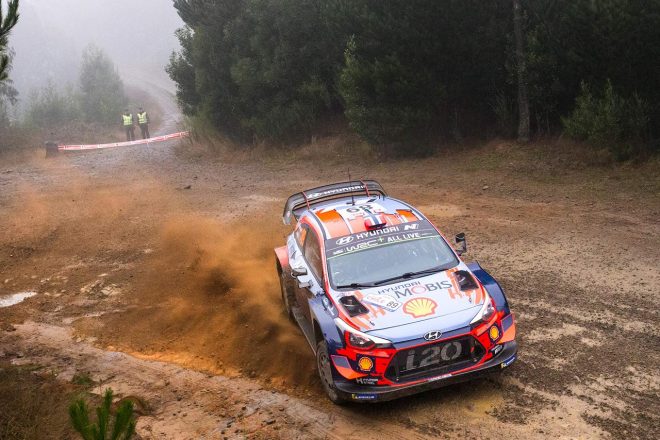 ラリー・チリのシェイクダウントップにつけたアンドレアス・ミケルセン（ヒュンダイi20クーペWRC）