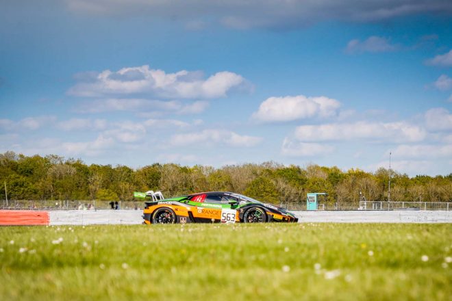 オレンジ1・FFFレーシング・チームの563号車ランボルギーニ・ウラカンGT3エボ