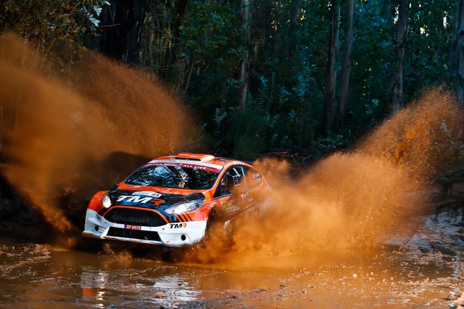 勝田貴元がドライブするフォード・フィエスタR5