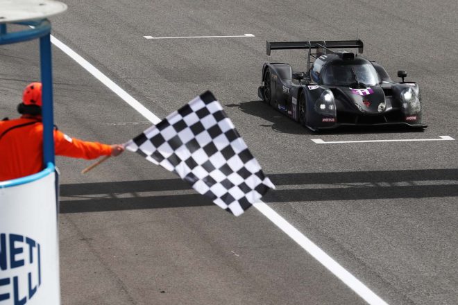LMP3クラス最後尾からの大逆転勝利を成し遂げたユーロインターナショナルの11号車リジェJS P3・ニッサン