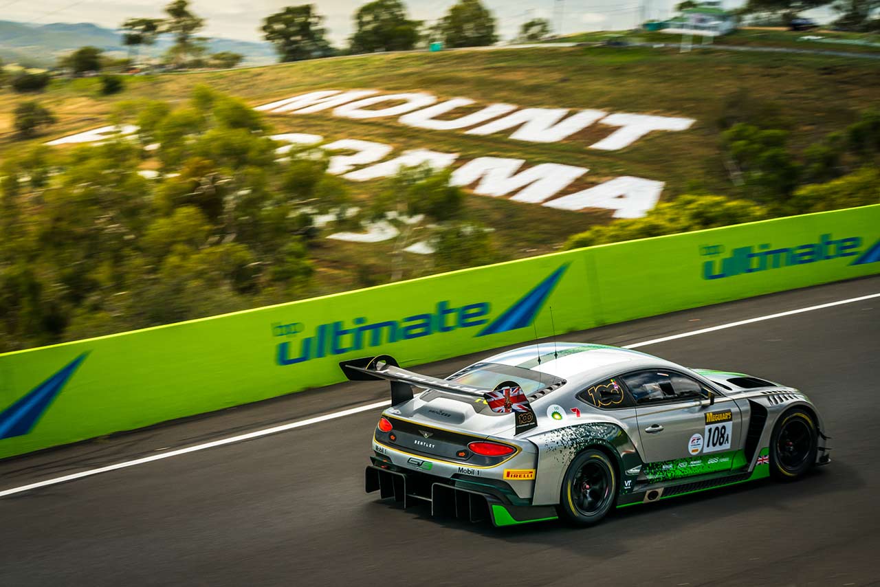 難コースとして知られるマウントパノラマ・モーターレーシング・サーキット