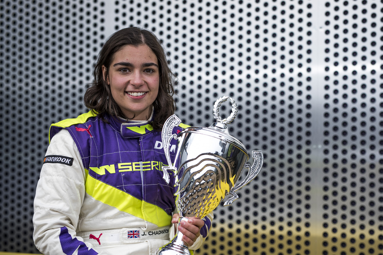 Wシリーズ開幕戦ウィナーのジェイミー・チャドウィック、ウイリアムズF1で開発ドライバーに就任