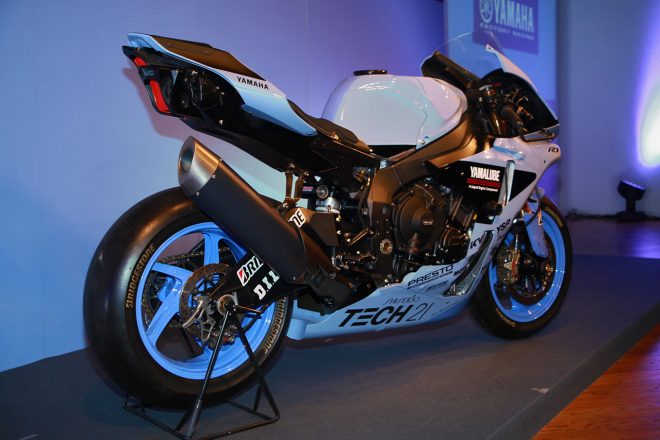 2019年の鈴鹿8耐を戦うヤマハYZF-R1