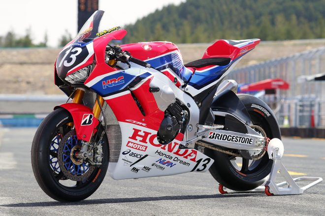 Team HRCのホンダCBR1000RR SP2 2019年仕様（左フロント）