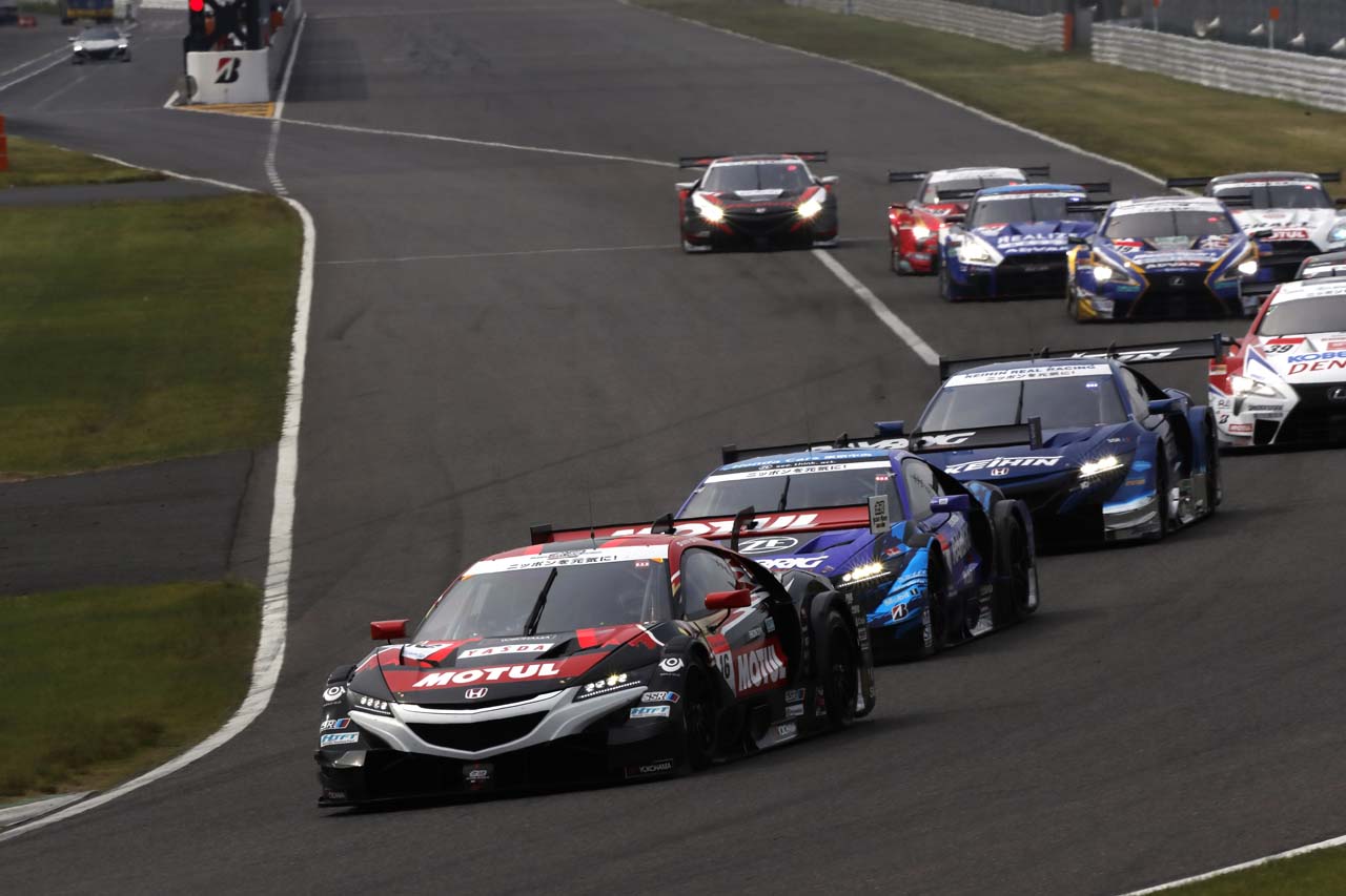 MOTUL MUGEN NSX-GT（武藤英紀／中嶋大祐）